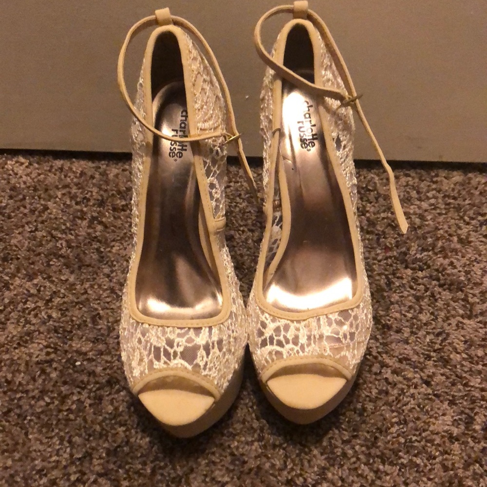 ✨Charlotte Russe Platform Heels✨